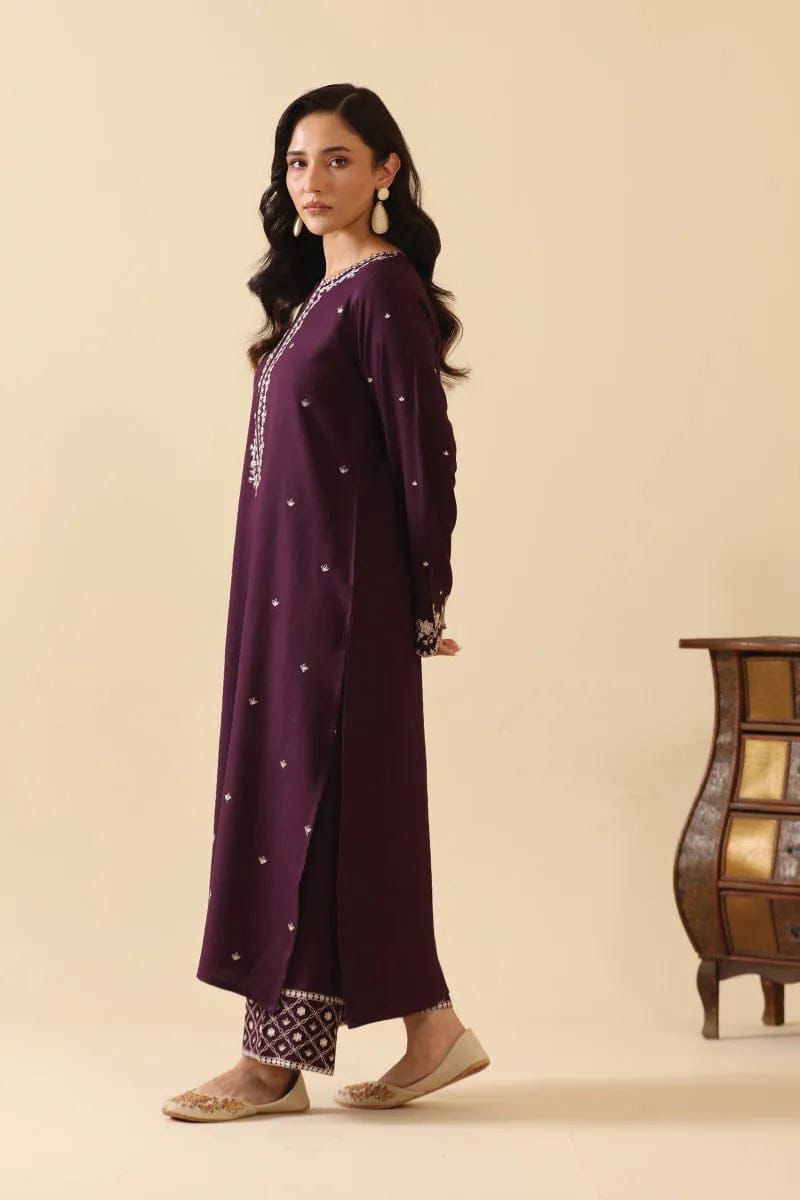 Batik Wear – Premium Embroidered Lawn Suits for Women