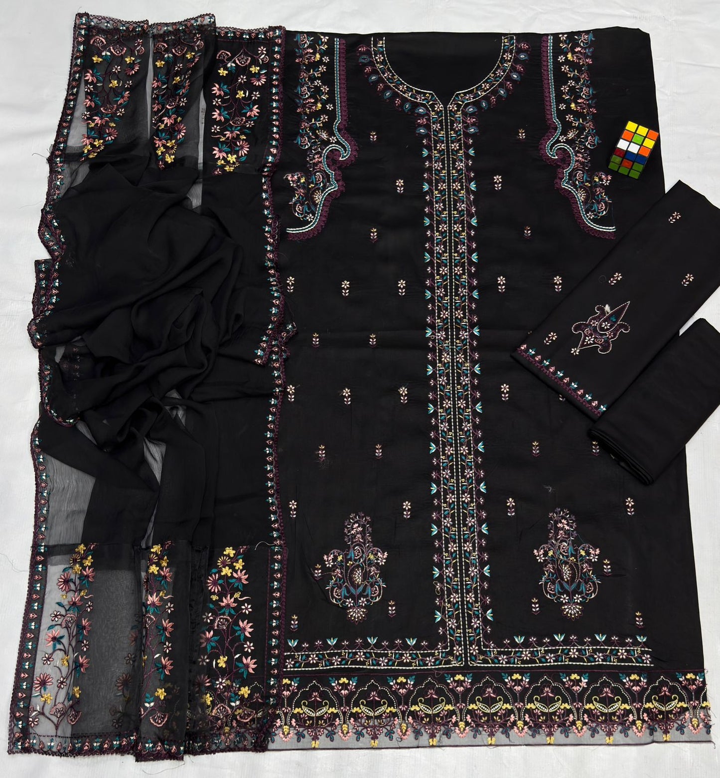 Batik 1262 Summer Hit Code – Premium Airjet Lawn Embroidered